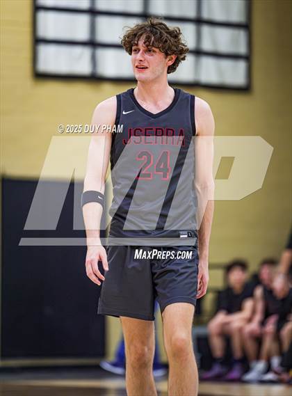 Thumbnail 2 in JSerra Catholic @ Servite photogallery.