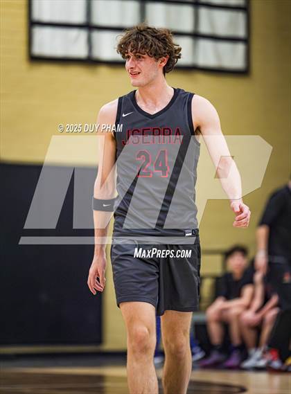 Thumbnail 1 in JSerra Catholic @ Servite photogallery.