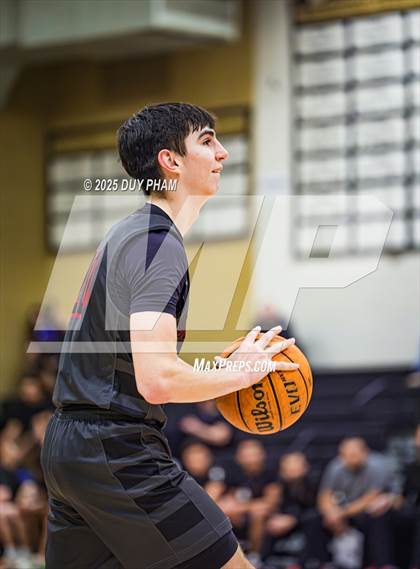 Thumbnail 2 in JSerra Catholic @ Servite photogallery.
