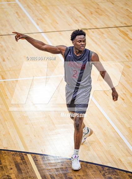 Thumbnail 2 in JSerra Catholic @ Servite photogallery.