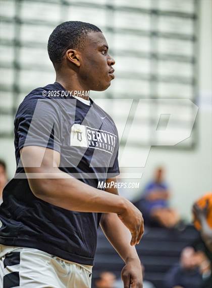 Thumbnail 3 in JSerra Catholic @ Servite photogallery.