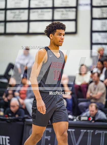 Thumbnail 3 in JSerra Catholic @ Servite photogallery.