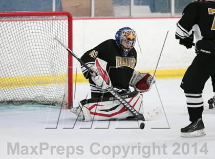 Thumbnail 1 in Vianney vs Chaminade photogallery.