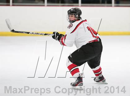 Thumbnail 3 in Vianney vs Chaminade photogallery.