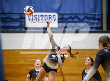 Thumbnail 2 in Monroe @ Miamisburg photogallery.