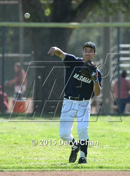 Thumbnail 2 in JV: Bishop Amat @ La Salle photogallery.