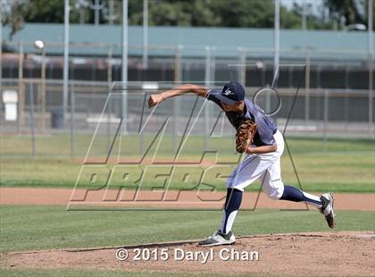 Thumbnail 3 in JV: Bishop Amat @ La Salle photogallery.