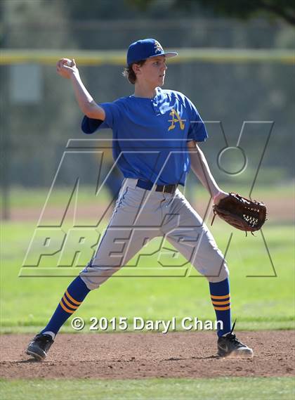 Thumbnail 3 in JV: Bishop Amat @ La Salle photogallery.