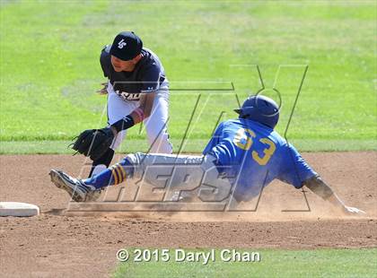 Thumbnail 2 in JV: Bishop Amat @ La Salle photogallery.