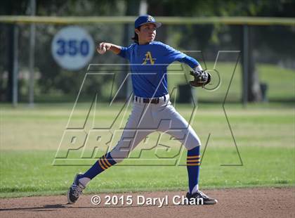 Thumbnail 3 in JV: Bishop Amat @ La Salle photogallery.