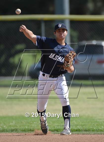 Thumbnail 2 in JV: Bishop Amat @ La Salle photogallery.