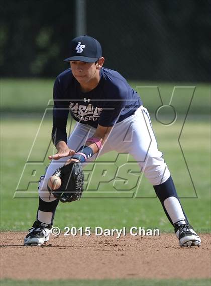 Thumbnail 1 in JV: Bishop Amat @ La Salle photogallery.