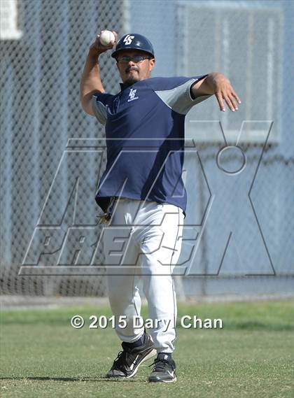 Thumbnail 1 in JV: Bishop Amat @ La Salle photogallery.