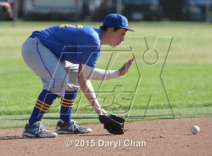 Thumbnail 1 in JV: Bishop Amat @ La Salle photogallery.