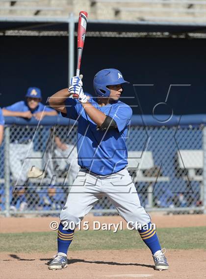 Thumbnail 1 in JV: Bishop Amat @ La Salle photogallery.