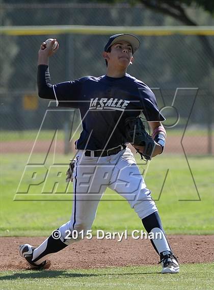 Thumbnail 3 in JV: Bishop Amat @ La Salle photogallery.