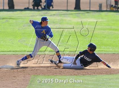 Thumbnail 2 in JV: Bishop Amat @ La Salle photogallery.