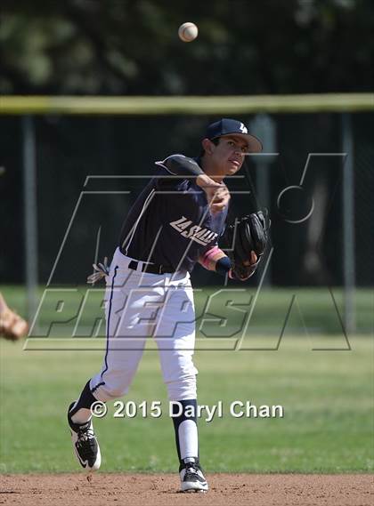 Thumbnail 2 in JV: Bishop Amat @ La Salle photogallery.