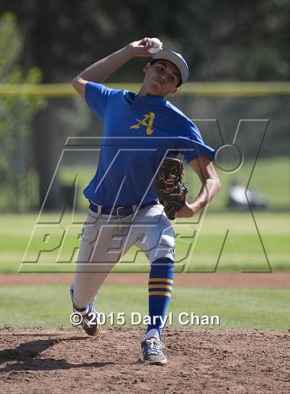 Thumbnail 2 in JV: Bishop Amat @ La Salle photogallery.