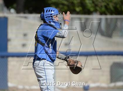 Thumbnail 3 in JV: Bishop Amat @ La Salle photogallery.