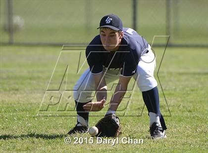 Thumbnail 1 in JV: Bishop Amat @ La Salle photogallery.