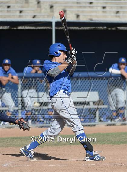 Thumbnail 2 in JV: Bishop Amat @ La Salle photogallery.