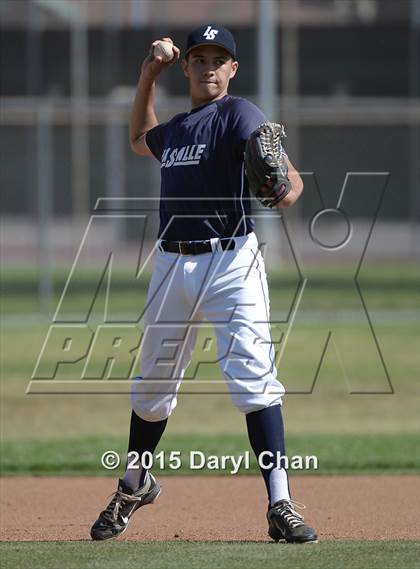 Thumbnail 1 in JV: Bishop Amat @ La Salle photogallery.