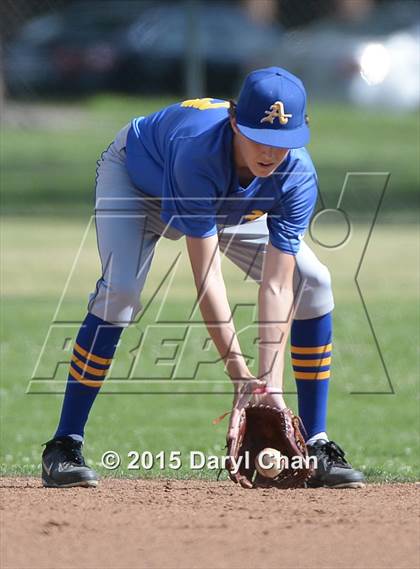 Thumbnail 2 in JV: Bishop Amat @ La Salle photogallery.