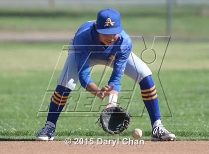 Thumbnail 2 in JV: Bishop Amat @ La Salle photogallery.