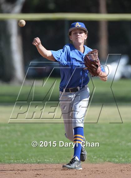 Thumbnail 1 in JV: Bishop Amat @ La Salle photogallery.