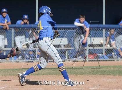 Thumbnail 3 in JV: Bishop Amat @ La Salle photogallery.