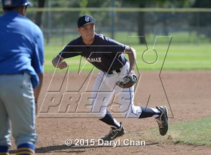 Thumbnail 1 in JV: Bishop Amat @ La Salle photogallery.