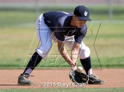 Thumbnail 3 in JV: Bishop Amat @ La Salle photogallery.
