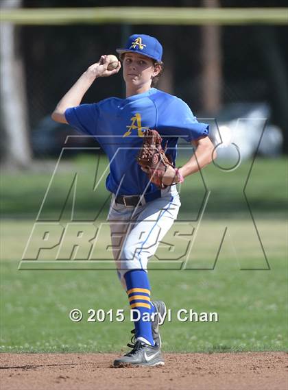 Thumbnail 3 in JV: Bishop Amat @ La Salle photogallery.