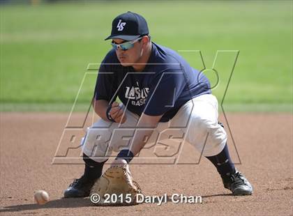 Thumbnail 3 in JV: Bishop Amat @ La Salle photogallery.