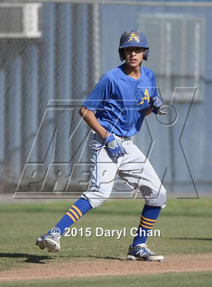 Thumbnail 2 in JV: Bishop Amat @ La Salle photogallery.