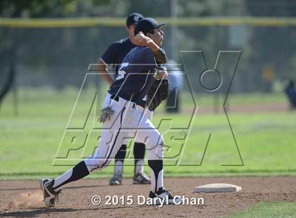 Thumbnail 3 in JV: Bishop Amat @ La Salle photogallery.