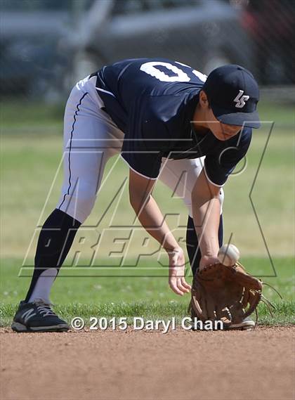 Thumbnail 3 in JV: Bishop Amat @ La Salle photogallery.