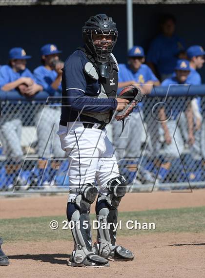 Thumbnail 3 in JV: Bishop Amat @ La Salle photogallery.