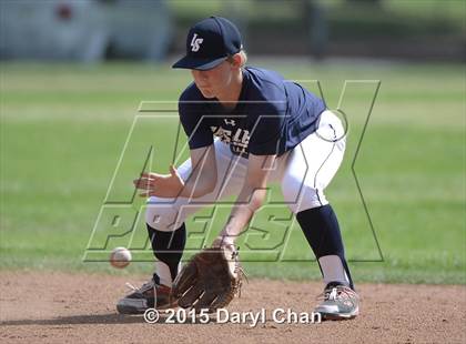 Thumbnail 1 in JV: Bishop Amat @ La Salle photogallery.