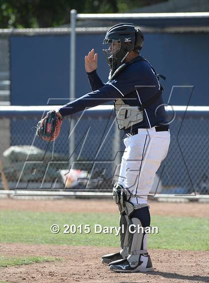 Thumbnail 1 in JV: Bishop Amat @ La Salle photogallery.