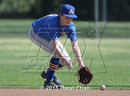 Thumbnail 2 in JV: Bishop Amat @ La Salle photogallery.
