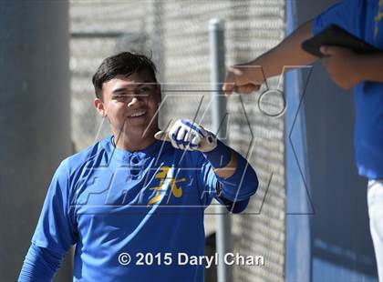 Thumbnail 2 in JV: Bishop Amat @ La Salle photogallery.
