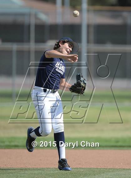 Thumbnail 3 in JV: Bishop Amat @ La Salle photogallery.