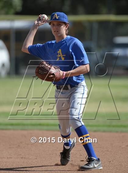 Thumbnail 3 in JV: Bishop Amat @ La Salle photogallery.