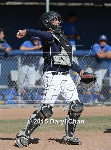 Thumbnail 3 in JV: Bishop Amat @ La Salle photogallery.
