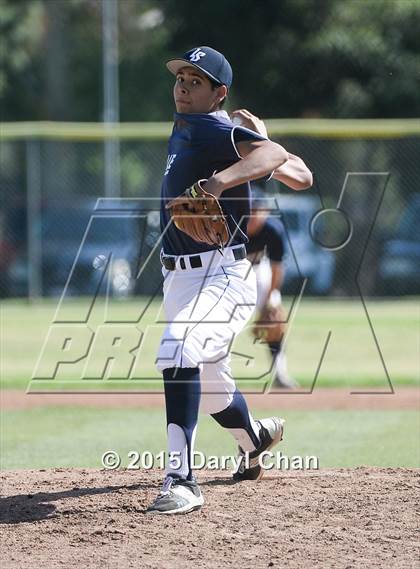 Thumbnail 2 in JV: Bishop Amat @ La Salle photogallery.