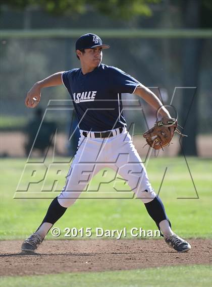 Thumbnail 2 in JV: Bishop Amat @ La Salle photogallery.