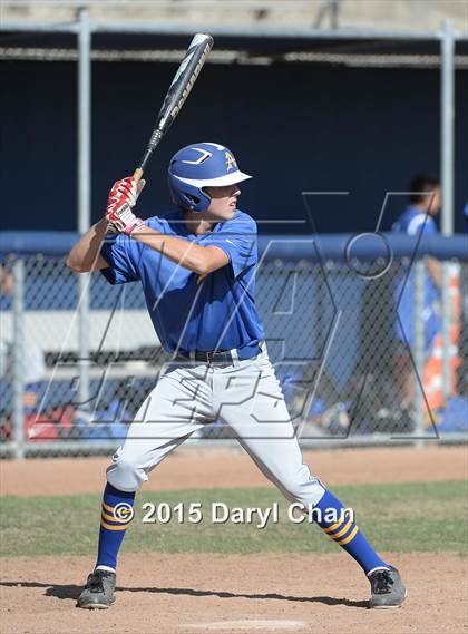 Thumbnail 2 in JV: Bishop Amat @ La Salle photogallery.