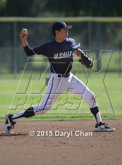 Thumbnail 3 in JV: Bishop Amat @ La Salle photogallery.